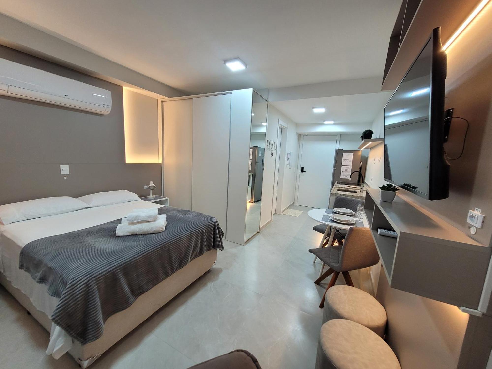 Studio Lux Ao Lado Da Puc Com Netflix Porto Alegre Exterior foto